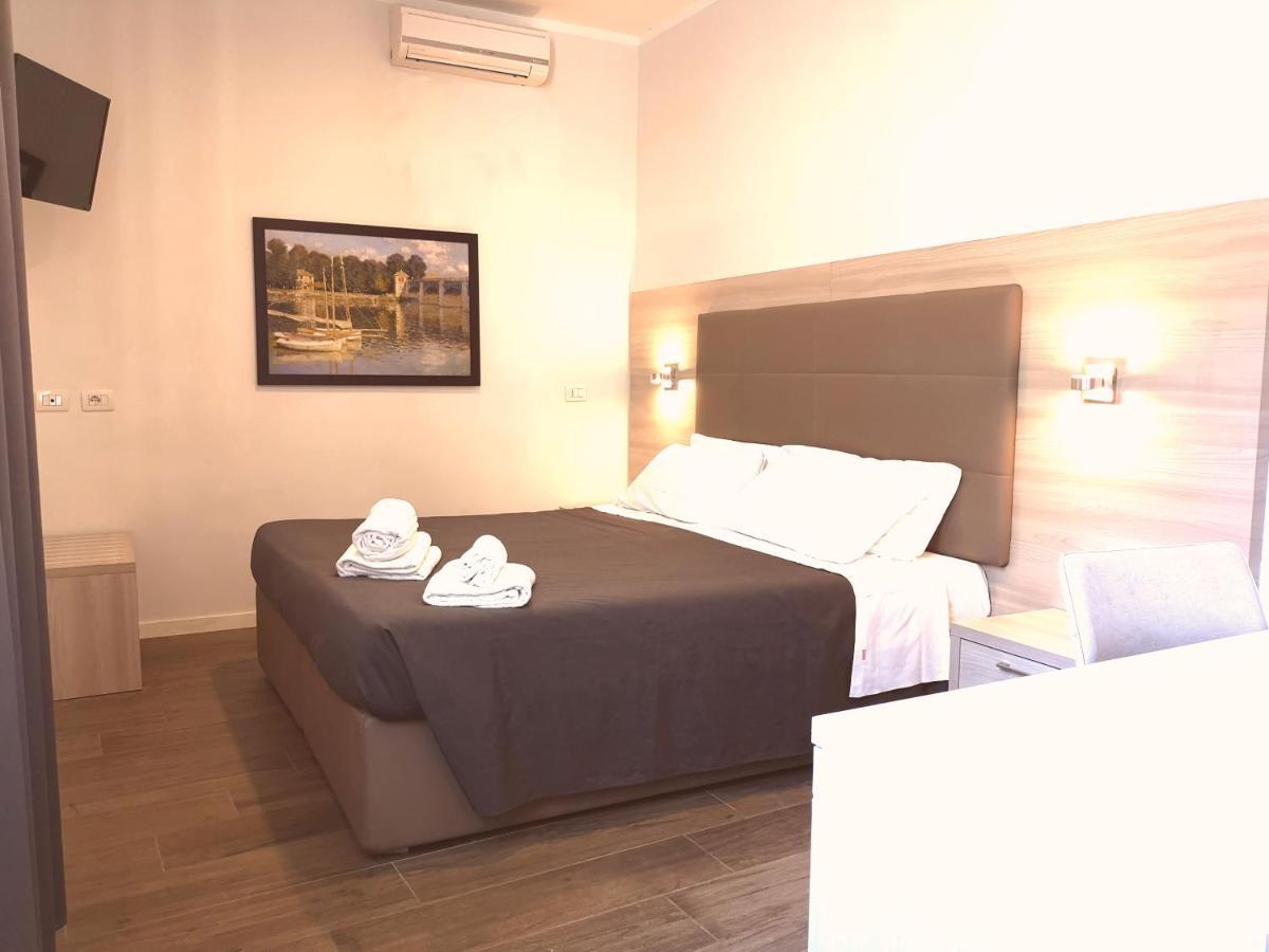 Academy Hotel Fiumicino Buitenkant foto