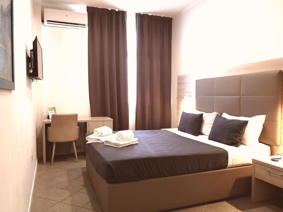 Academy Hotel Fiumicino Buitenkant foto