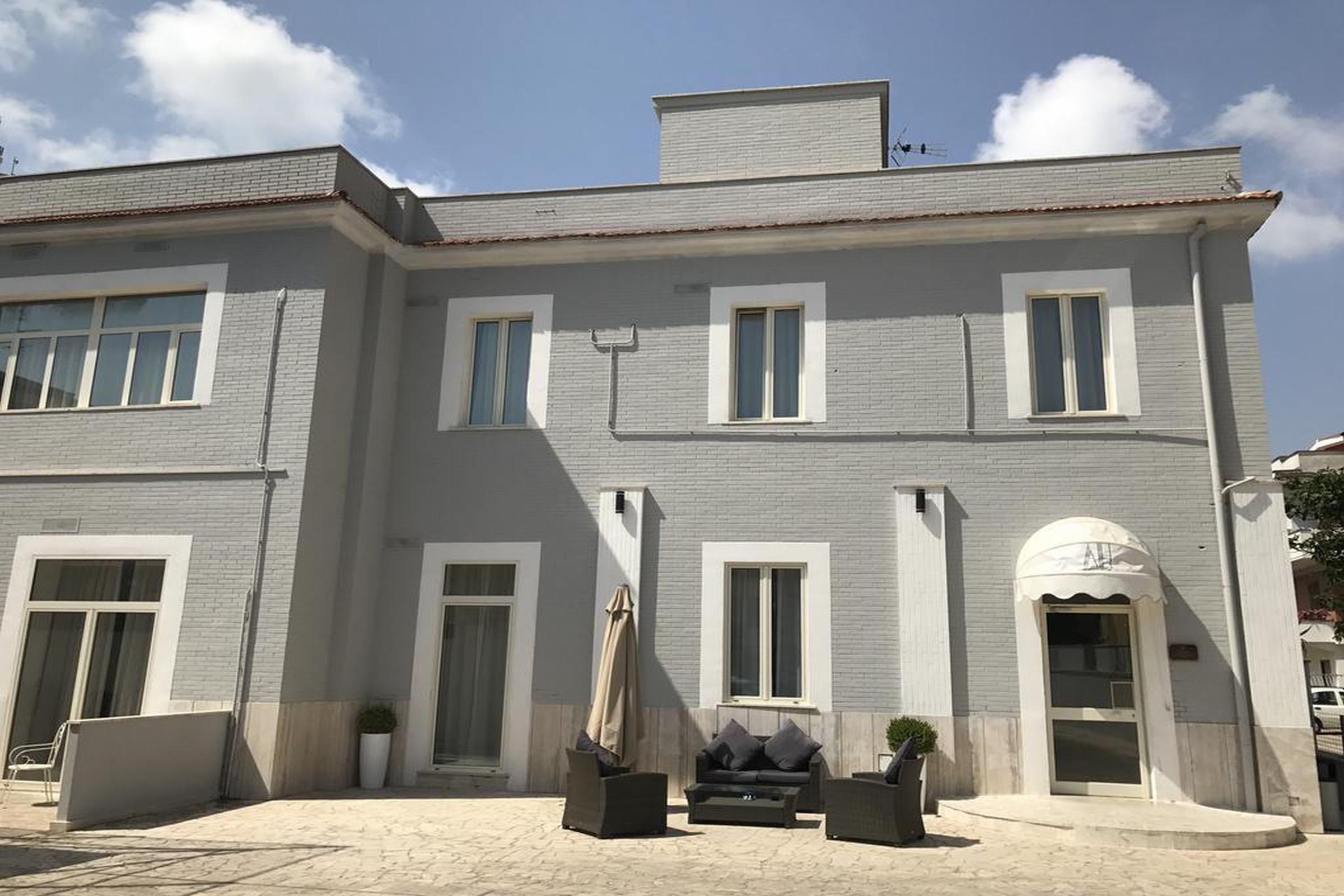 Academy Hotel Fiumicino Buitenkant foto