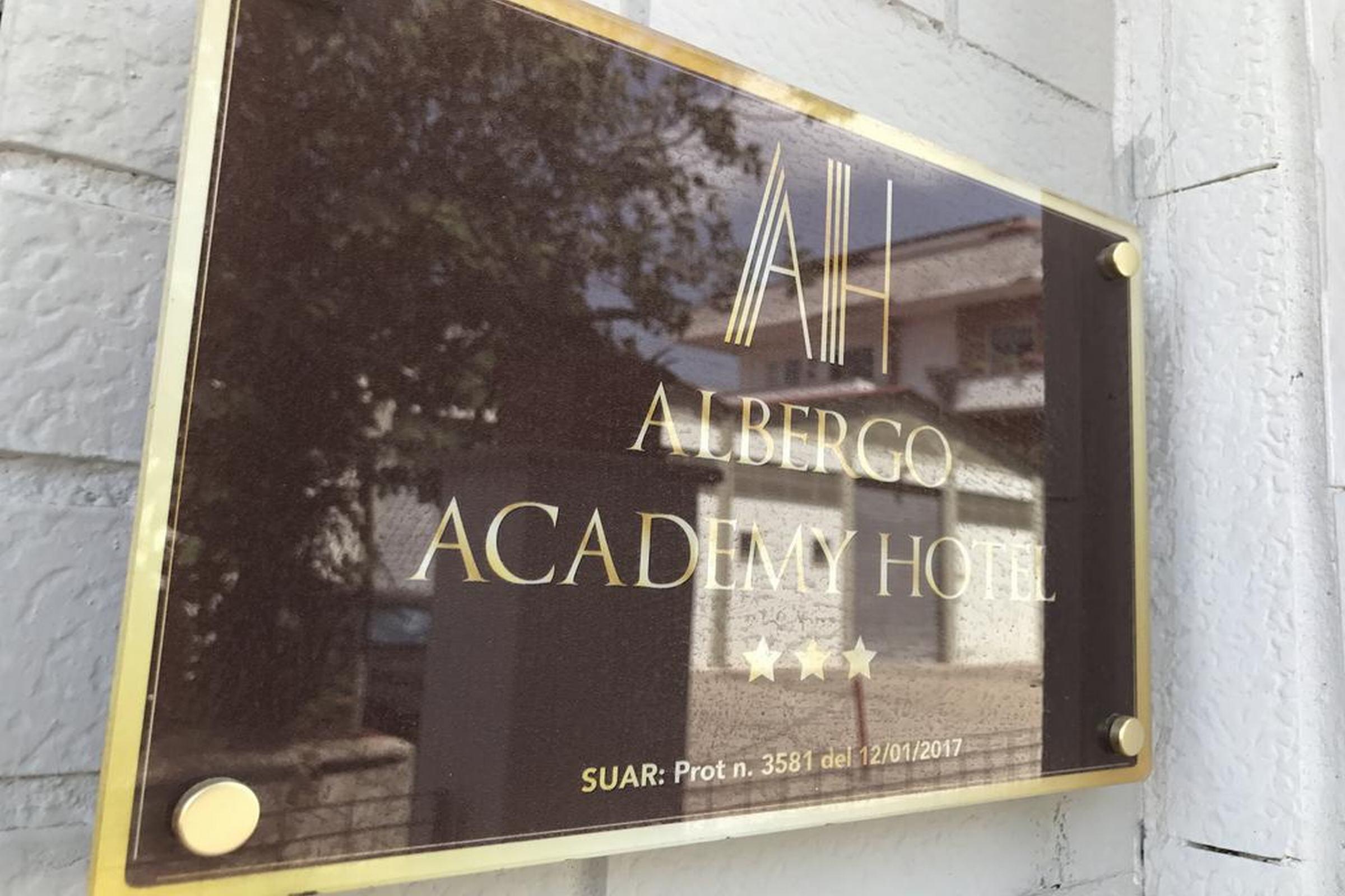 Academy Hotel Fiumicino Buitenkant foto