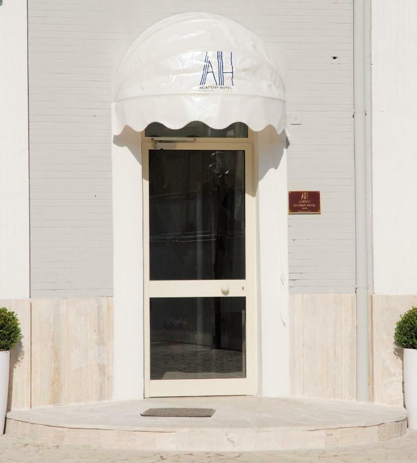 Academy Hotel Fiumicino Buitenkant foto